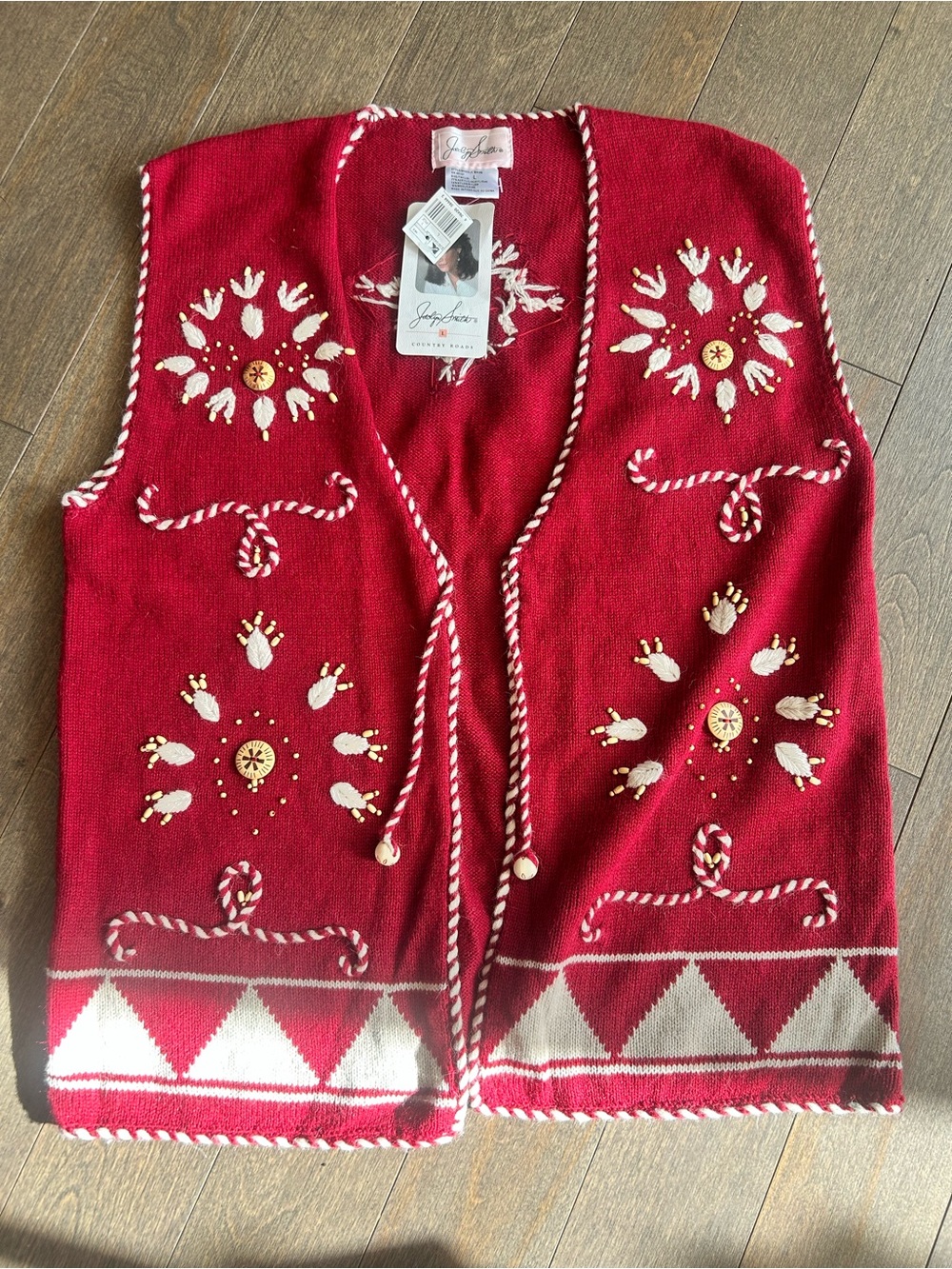 Jaclyn Smith Red and White Festive Embroidered Sweater Vest size large